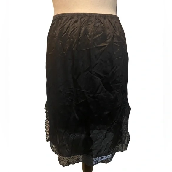Vintage black double side slit lace bottom half slip. - Picture 2 of 4